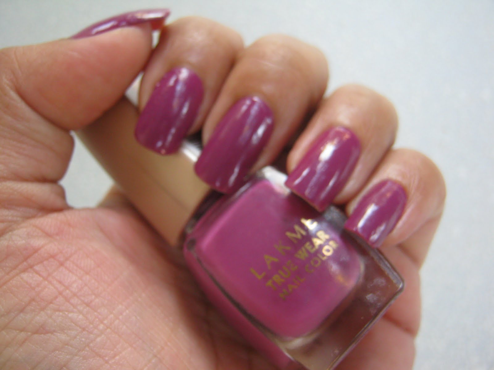 LAKME TRUE WEAR NAIL COLOR FREESPIRIT N236 NARENDRA KUMAR SWATCHES