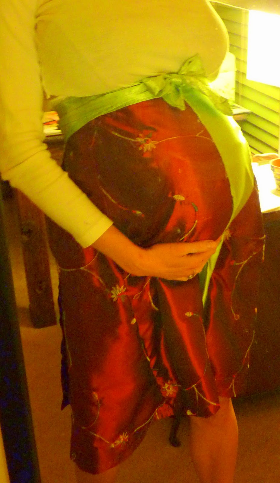 Country Girlie Maternity Wrap Skirt TUTORIAL