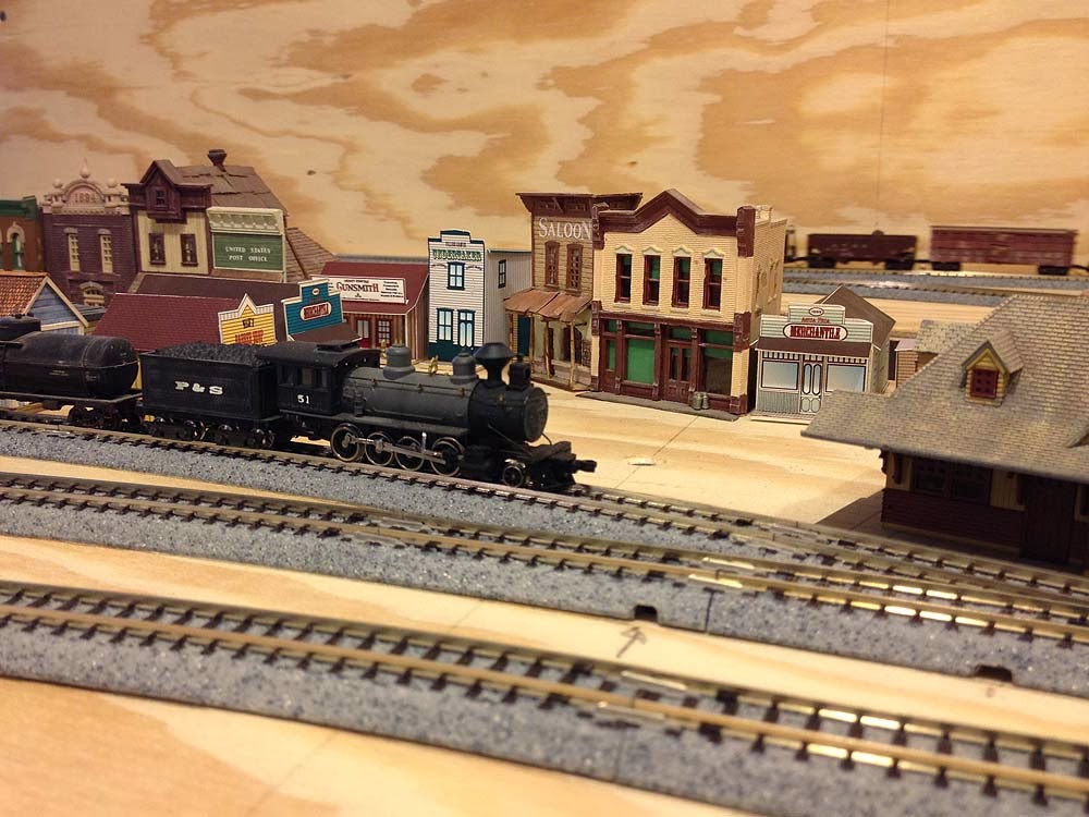 Thunder Mesa Mining Co.: Foam Scenery on the N Scale Pagosa & Southern