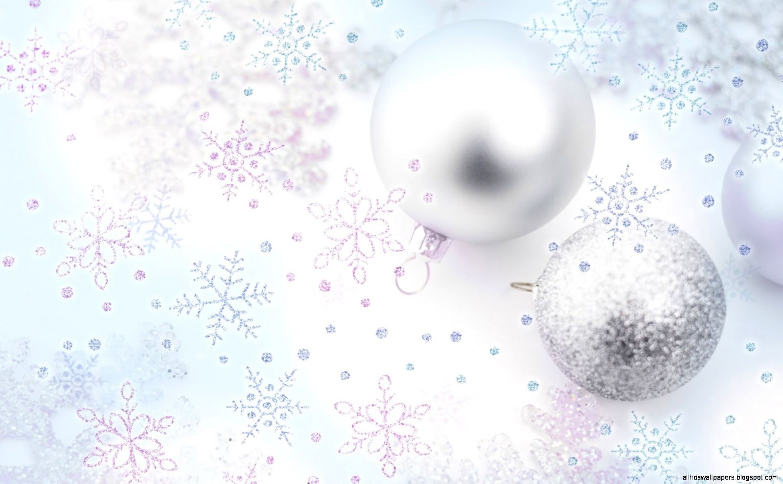 White Christmas Balls White Christmas Balls