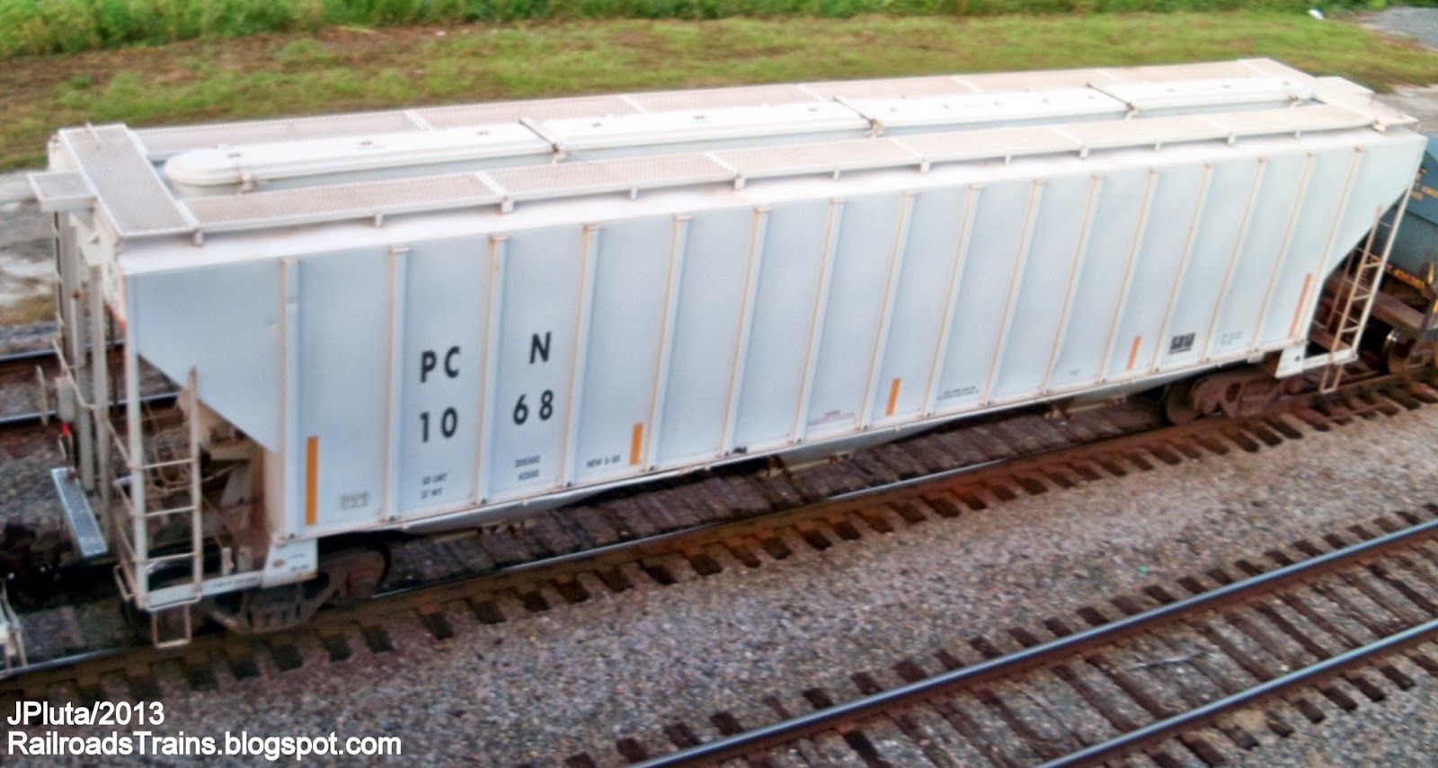 RAILROAD Freight Train Engine EMD GE Boxcar BNSF,CSX,FEC