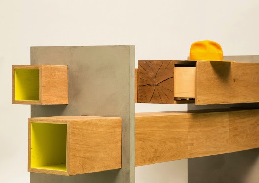Attraverso: muebles en madera maciza de roble y MDF combinado con