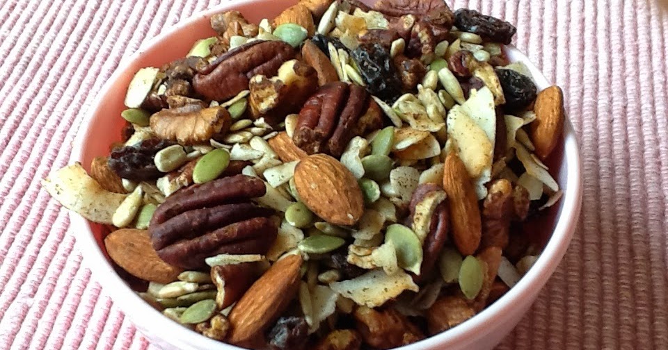 PinkVegan Cinnamon Almond Walnut Pecan Coconut Raisin Trail Mix (DF, GF)
