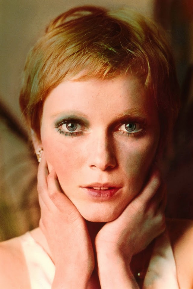 30 Beautiful Portraits of Mia Farrow With Pixie Haircut in the 1960s