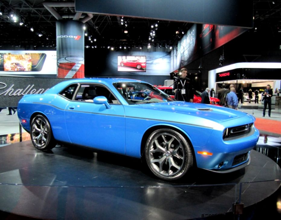 2015 Dodge Challenger First Look Live Photos 2015 Dodge Challenger First Look Live Photos