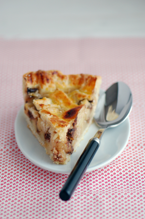 Tourte aux pommes, noix de coco et chocolat
