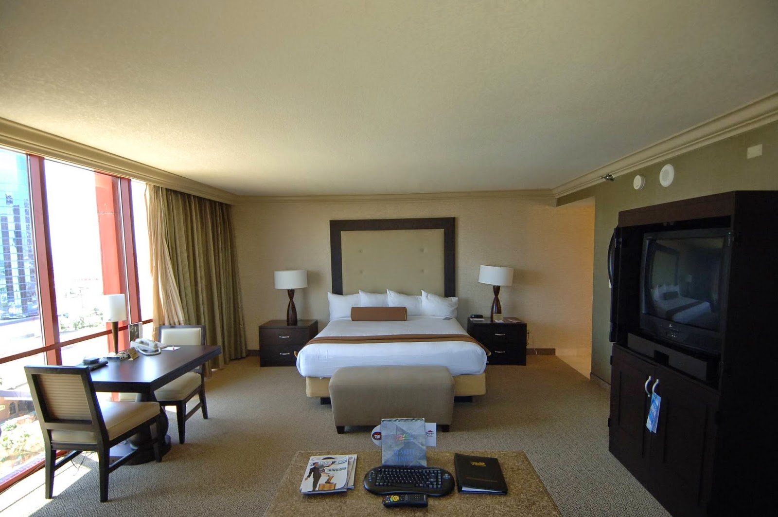 Las Vegas Hotel With Two Rooms Las Vegas Hotel With Two Rooms