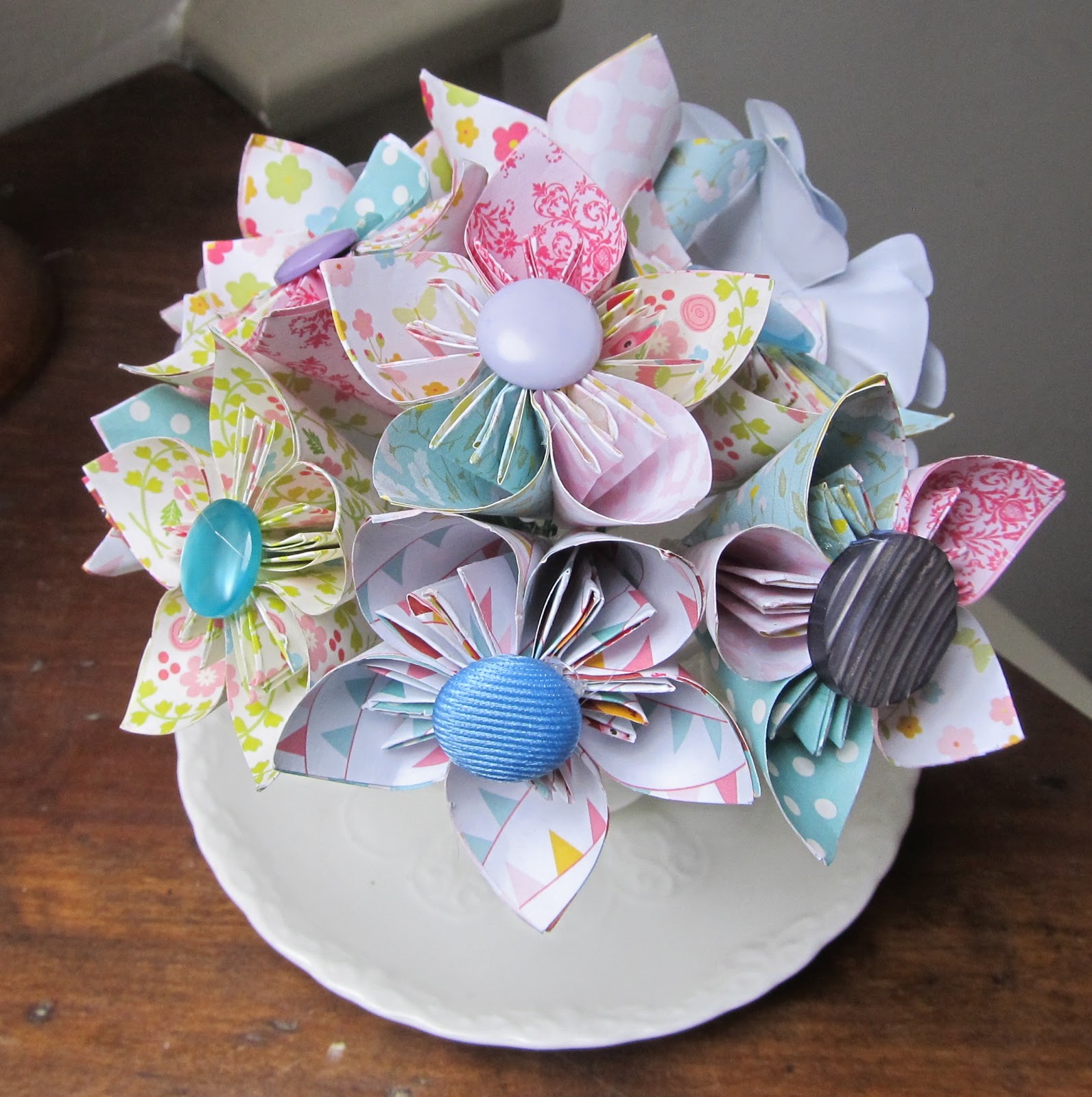 AnnieFloribunda Vintage / Shabby Chic Wedding Table Decorations