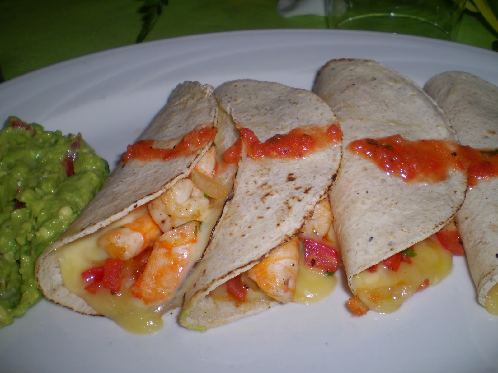 Sazón del corazón Quesadillas de camarón