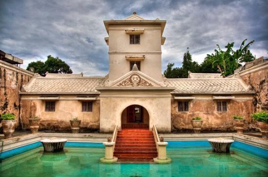 Daftar Tempat Wisata di Jogja taman sari water castle Daftar Tempat Wisata di Jogja