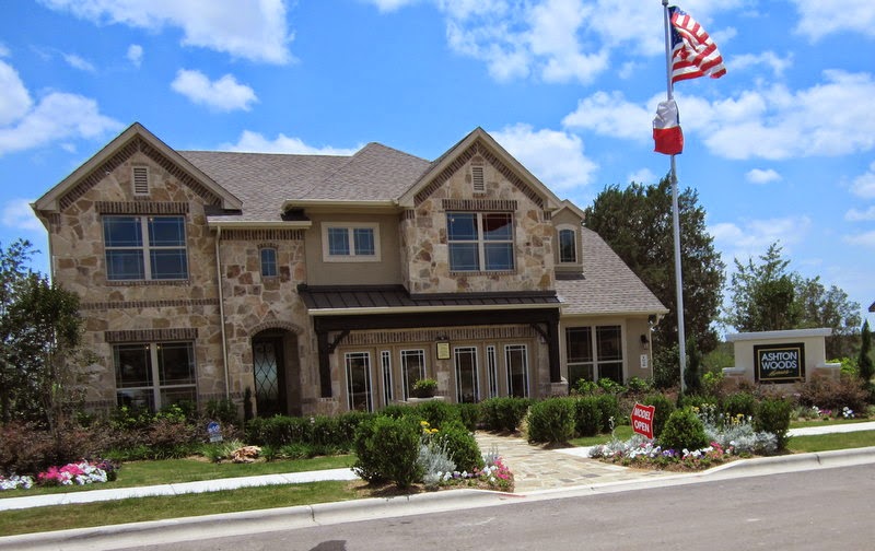 Living in Stone Crossing, New Braunfels Texas