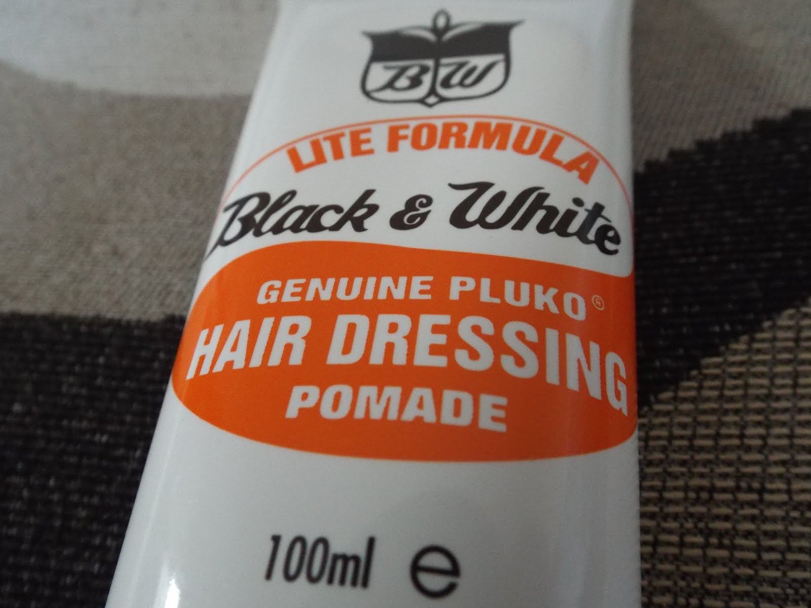 Black White Lite Formula Hairdressing Pomade Review The