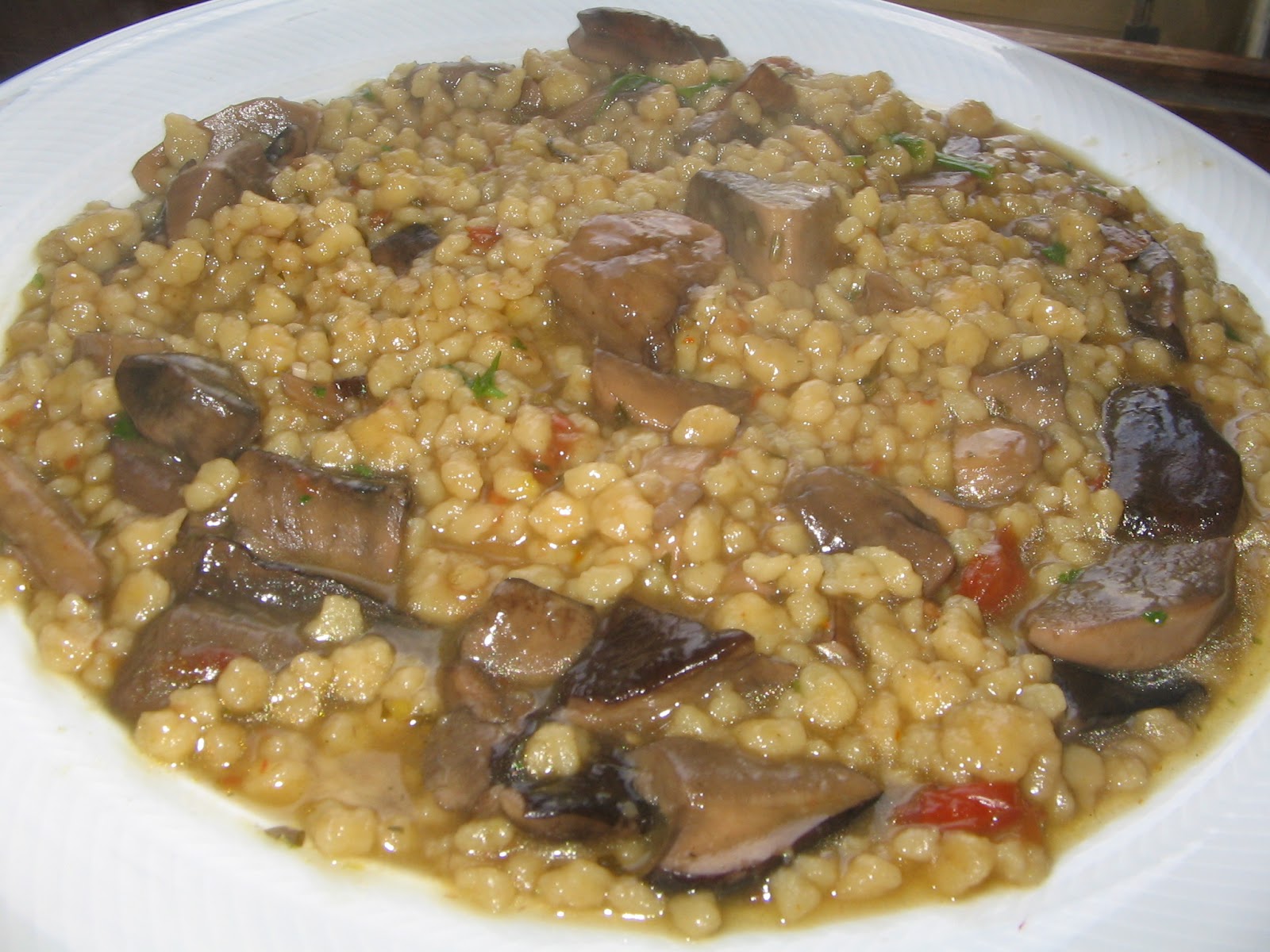 Non solo Cucine Isolane Fregola sarda con funghi porcini freschi