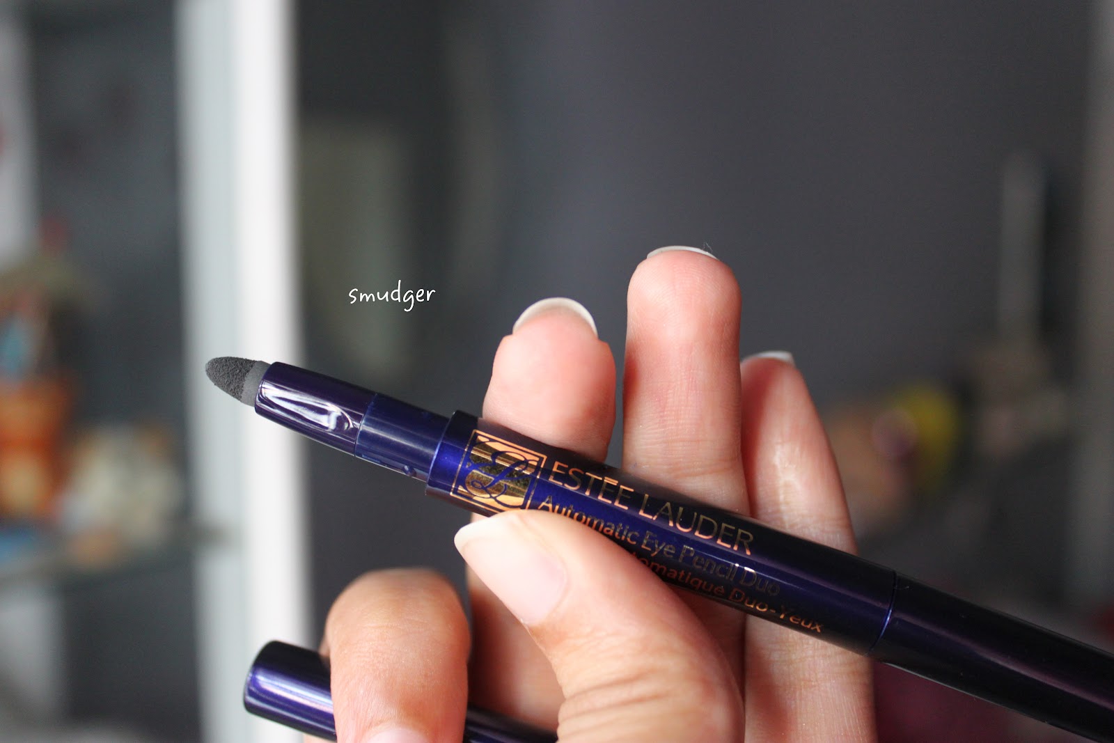 BeAuTy UnLeAsHeD bY SHAZ Estee Lauder Automatic Eye Pencil Duo Review