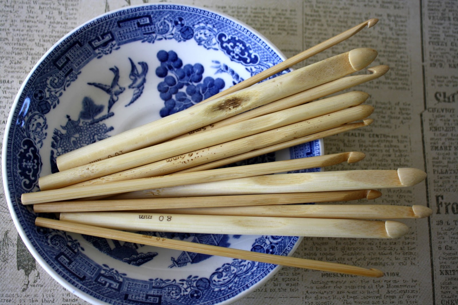How To Crochet a Heart crochet hooks {crochet basics}