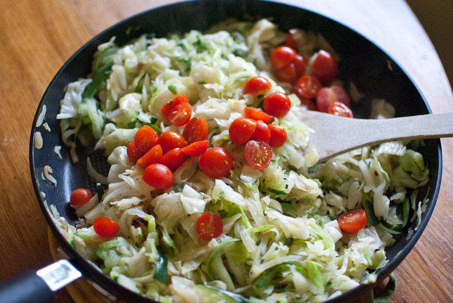 My Trash and Treasure spicy zucchini cabbage stir fry