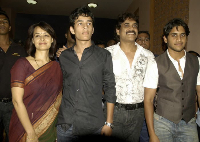 actor nagarjuna family photo watch your favorite telugu actor akkineni nagarjuna actor nagarjuna family photo watch your favorite telugu actor akkineni nagarjuna