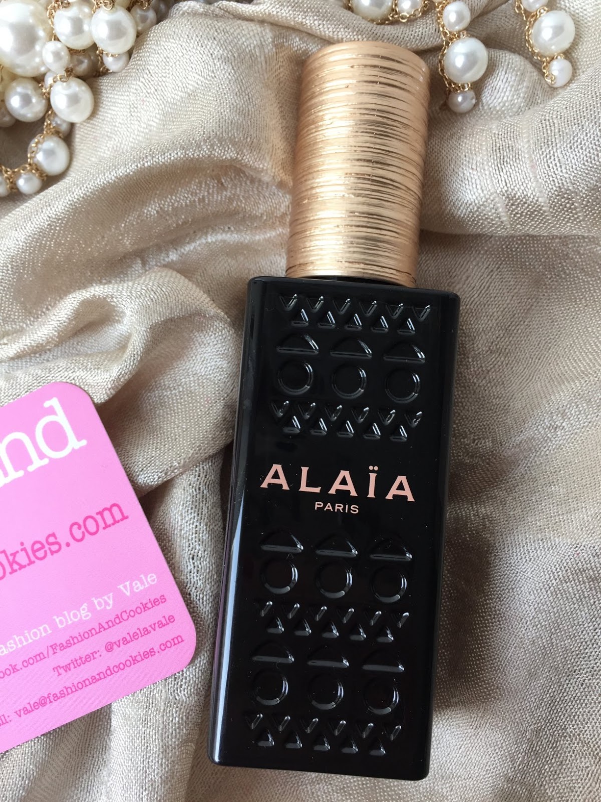 Alaïa Paris Eau de parfum review on Fashion and Cookies fashion and beauty blog, beauty blogger