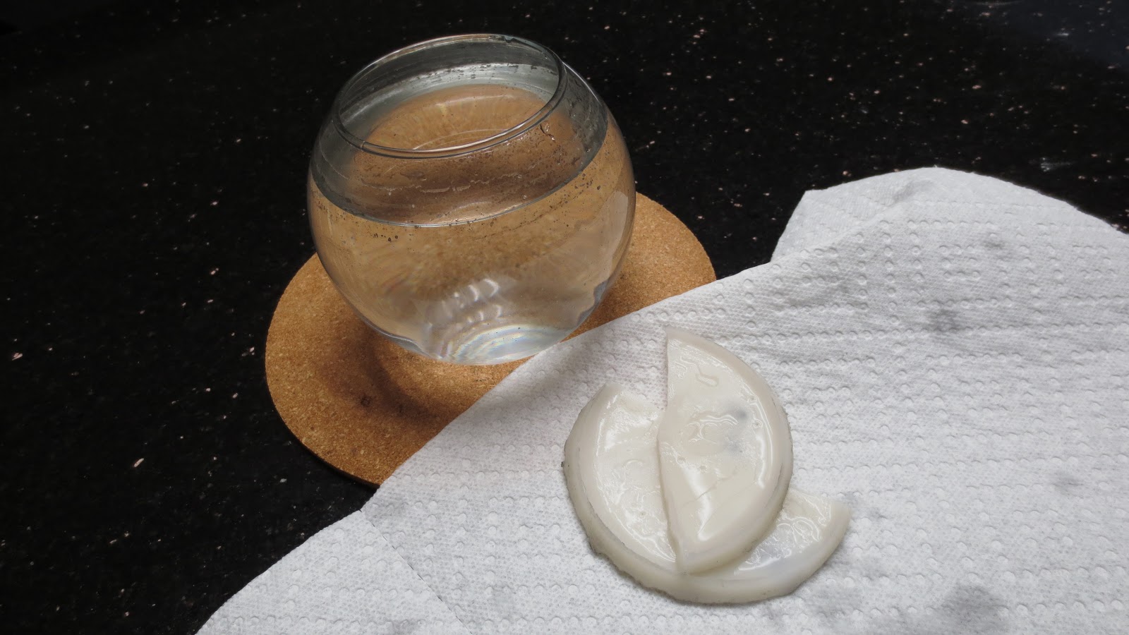 How to clean wax out of Candle container chichicho