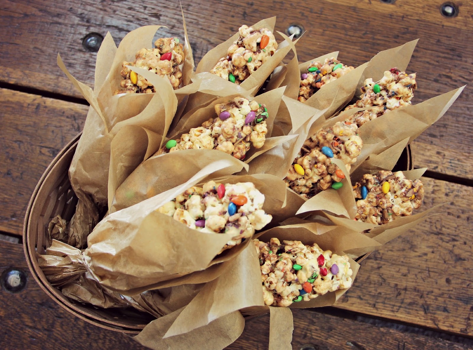 Moore Minutes Indian Popcorn Ball Corn Husks, Wishbone Charms, and