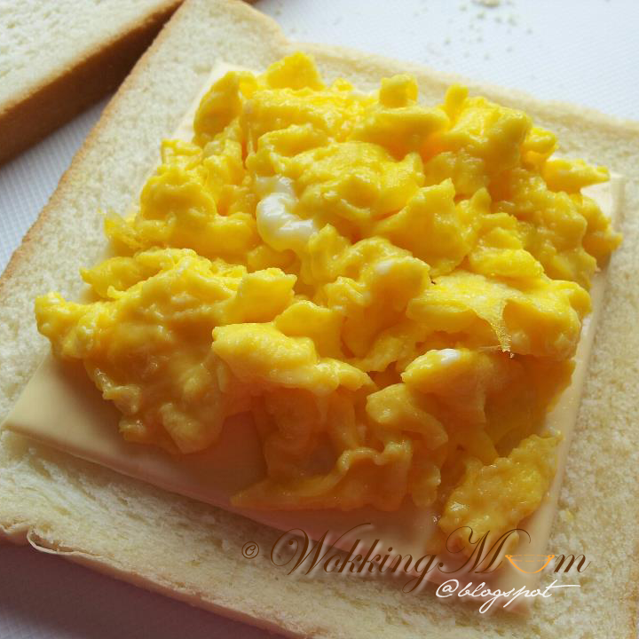 Let's get Wokking!: Scrambled Eggs 炒鸡蛋 | Singapore Food Blog on easy