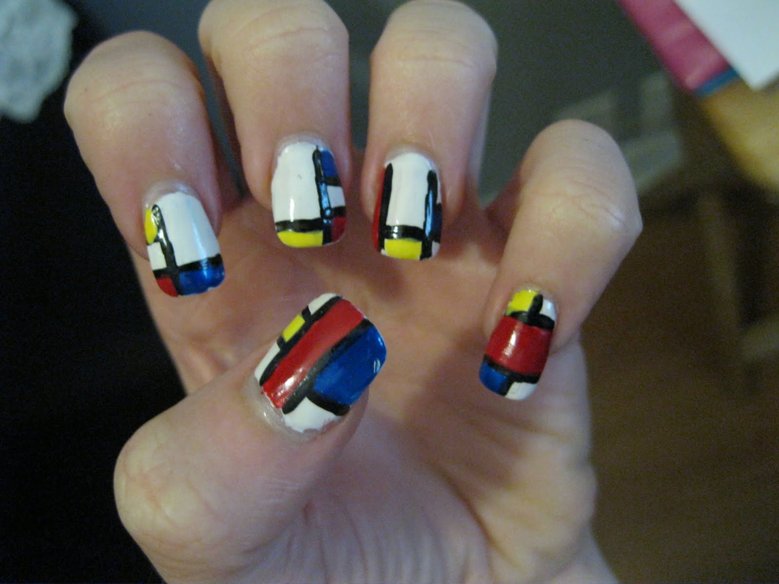 I feel in love with this blog called The Daily Nail, this is an attempt at