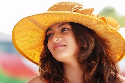 http://3.bp.blogspot.com/-JBadRUQ2JMs/TmxE5uZYsdI/AAAAAAAAAj8/fgFe5EqEyQU/s1600/sneha+ullal+pics.jpg