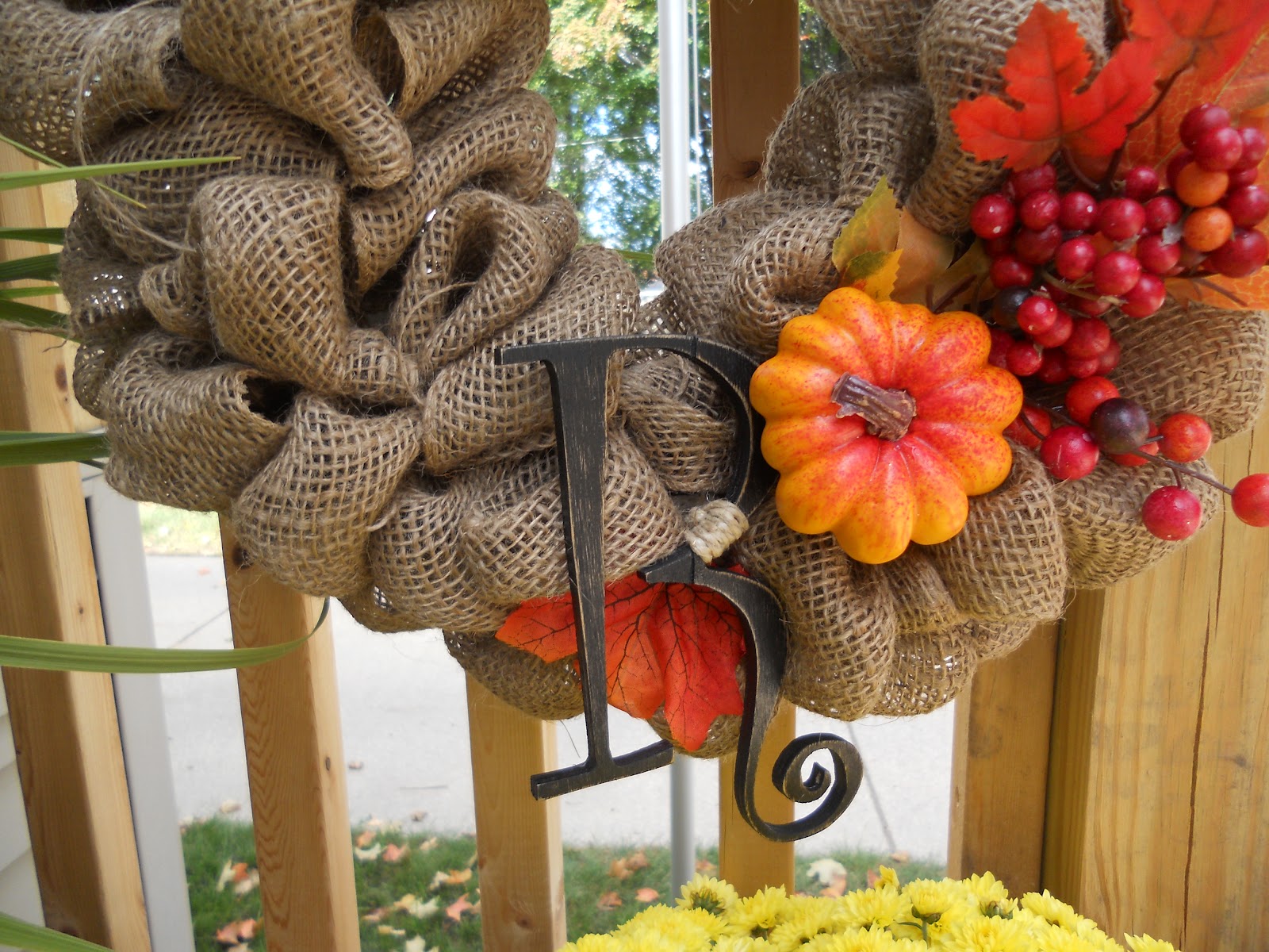 {createinspire} Burlap Wreath