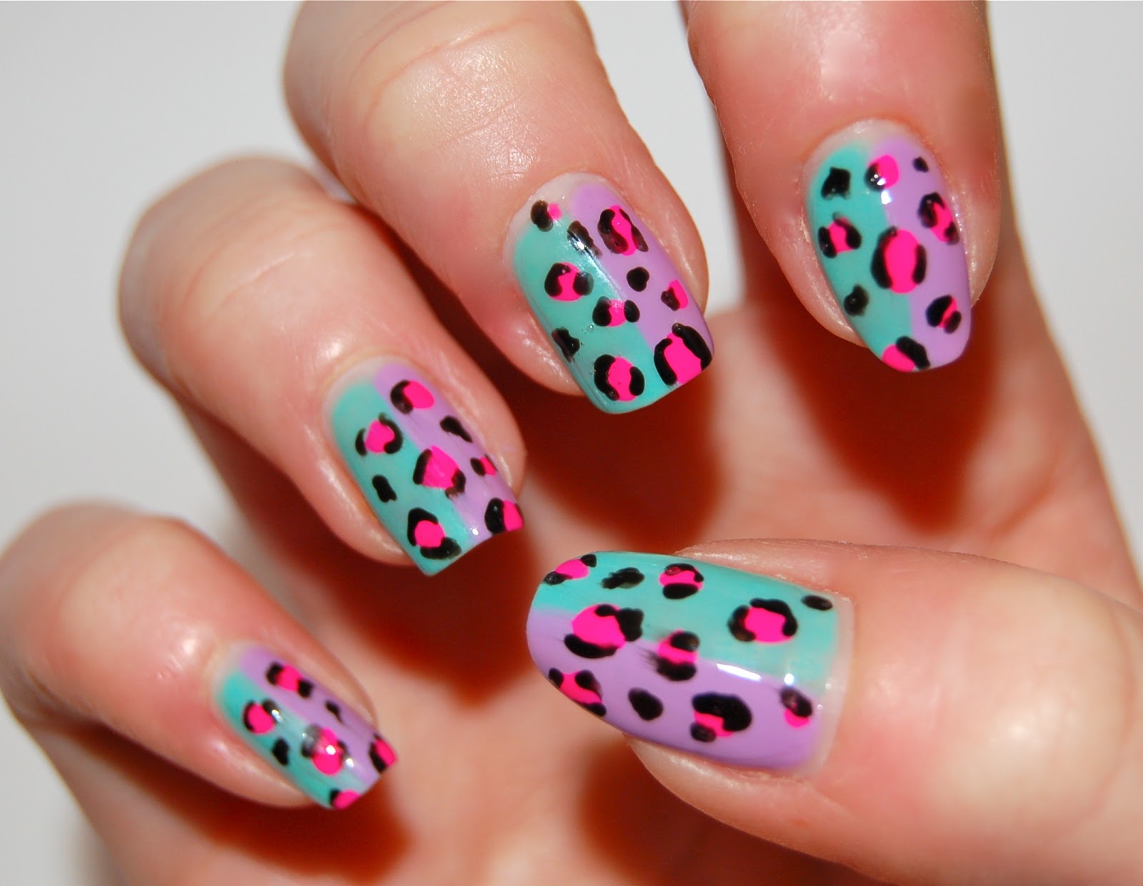 nail leopard