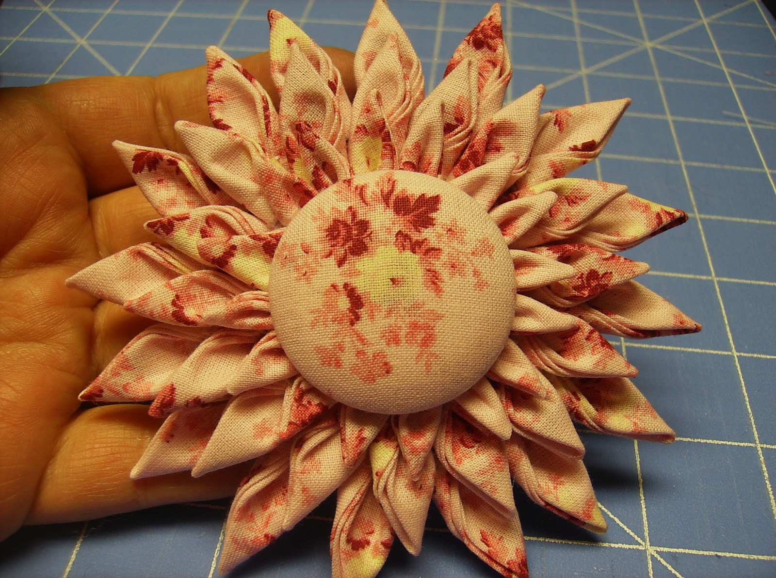 Fabric Flowers A Picture Tutorial Bumbleberries Boutique