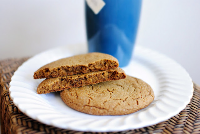 ginger molasses cookies l simplyscratch.com