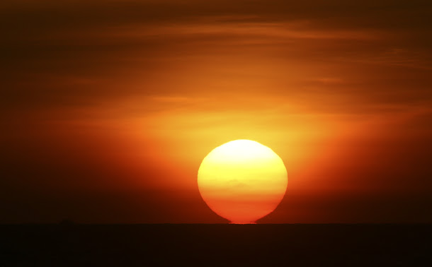 觀夕平台、漁光島的沙灘,是欣賞南台灣最美日落景緻的好去處。 觀夕平台、漁光島的沙灘,是欣賞南台灣最美日落景緻的好去處。