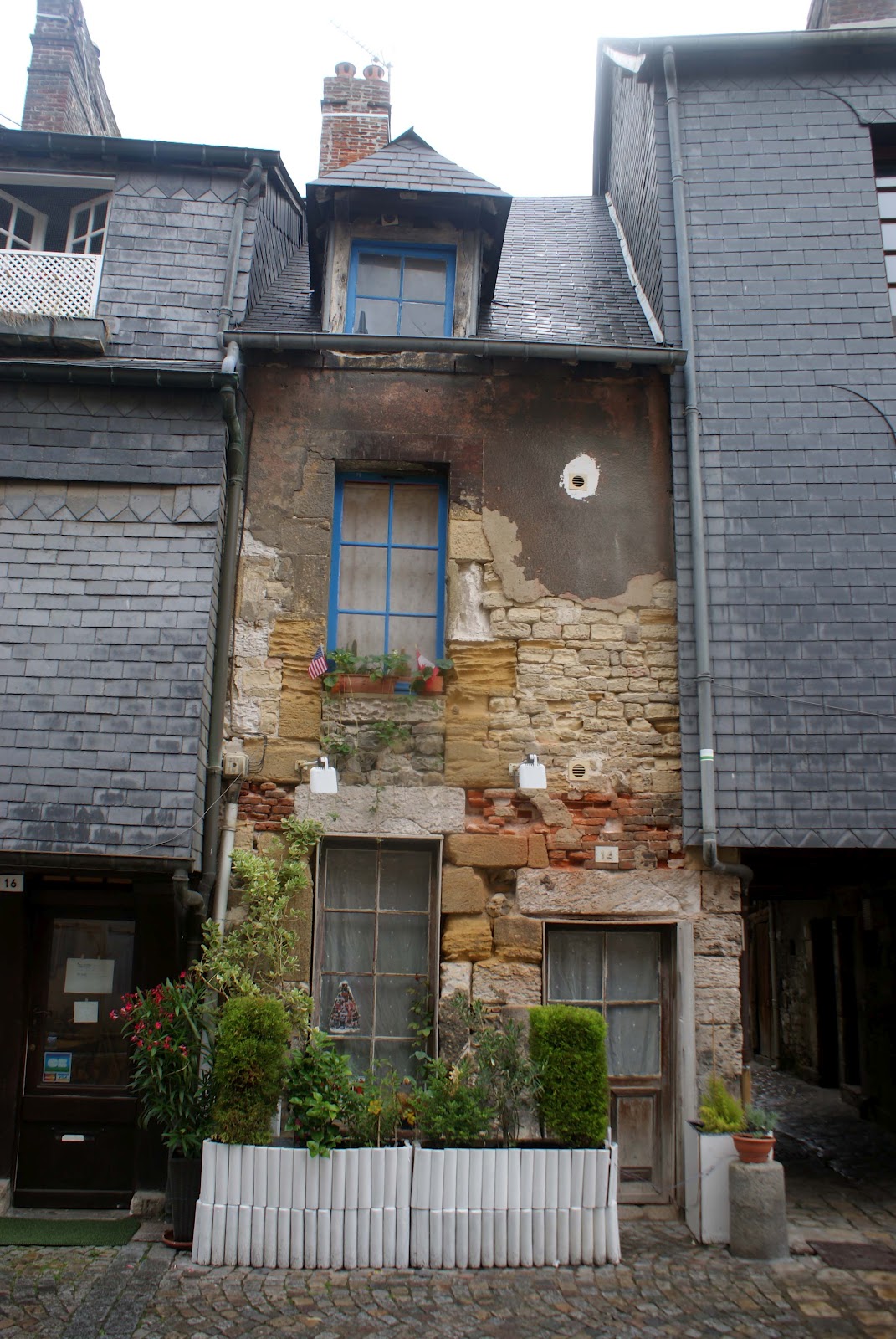 Honfleur Gem Фасад