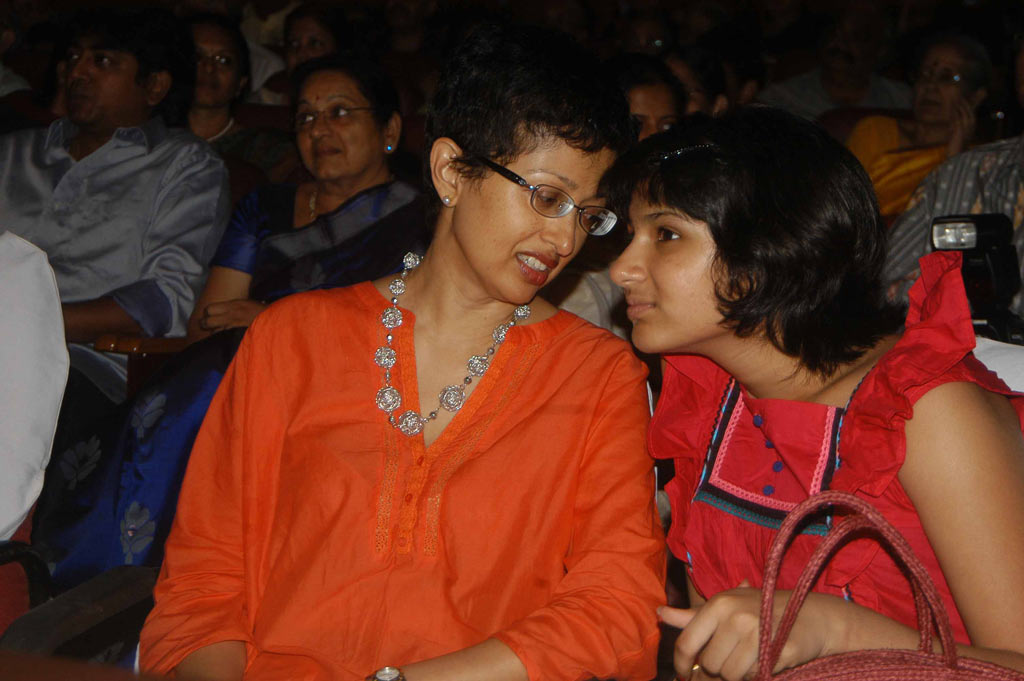 Kollywood Guests at Crazy Mohan's Chocolate Krishna Play Tamil Cinema