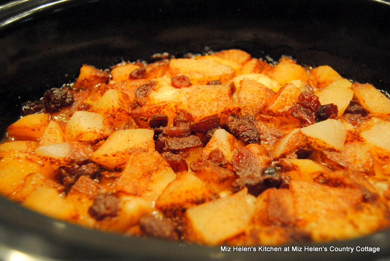 Miz Helen's Country Cottage Slow Cooker Fruit Pudding Cake