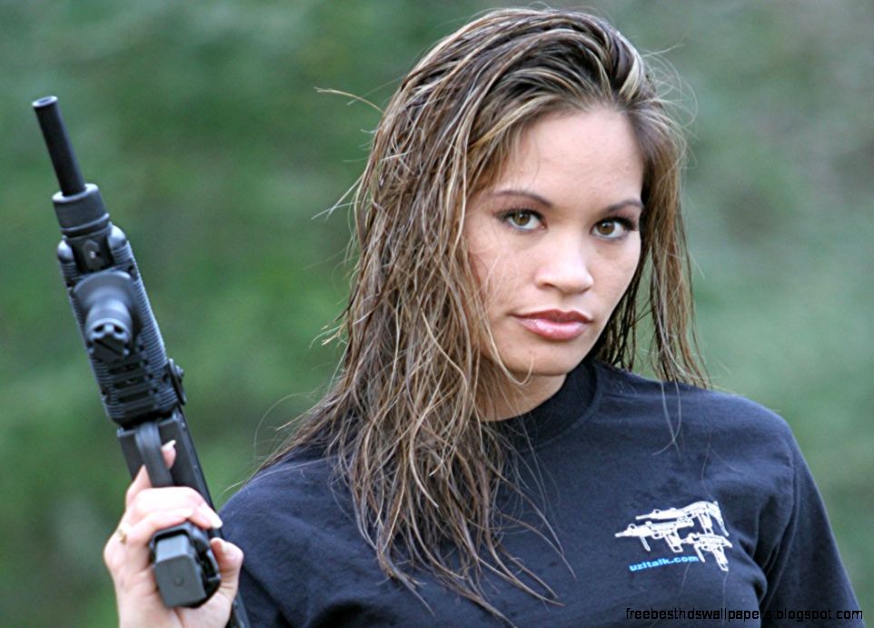 Girls with Guns Girls with Guns