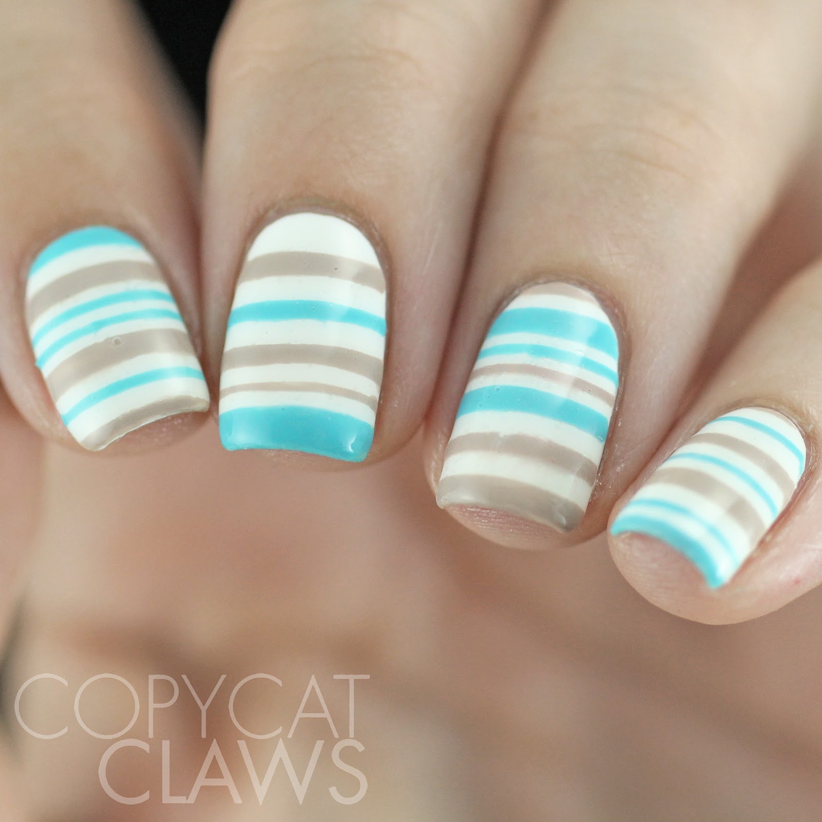 Copycat Claws Uneven Striped Summer Nails