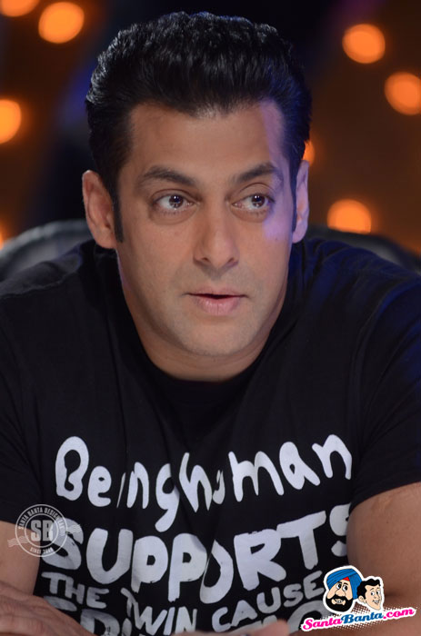 Salman Khan - (6) - Salman-Katrina Promote Ek Tha Tiger on Jhalak Dikhlaa Jaa