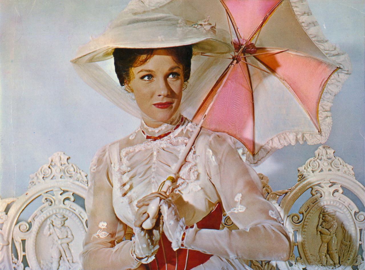 #strikeapose: Dame Julie Andrews