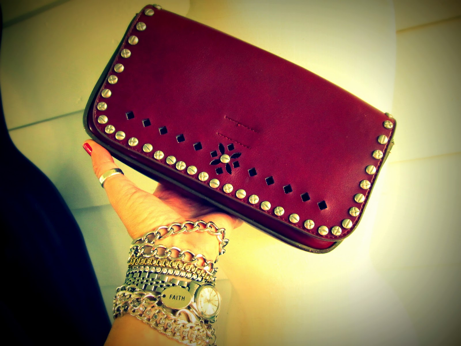 WobiSobi The Brads Have It. DIY, Purse ReStyle.