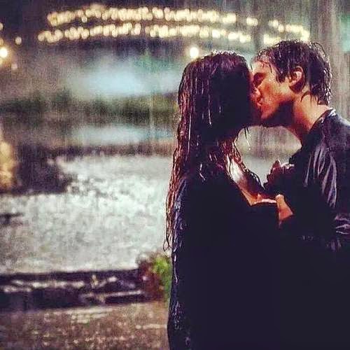 TVD 5x20 - Damon kisses Elena. I've had a really crappy day, and I needed  it