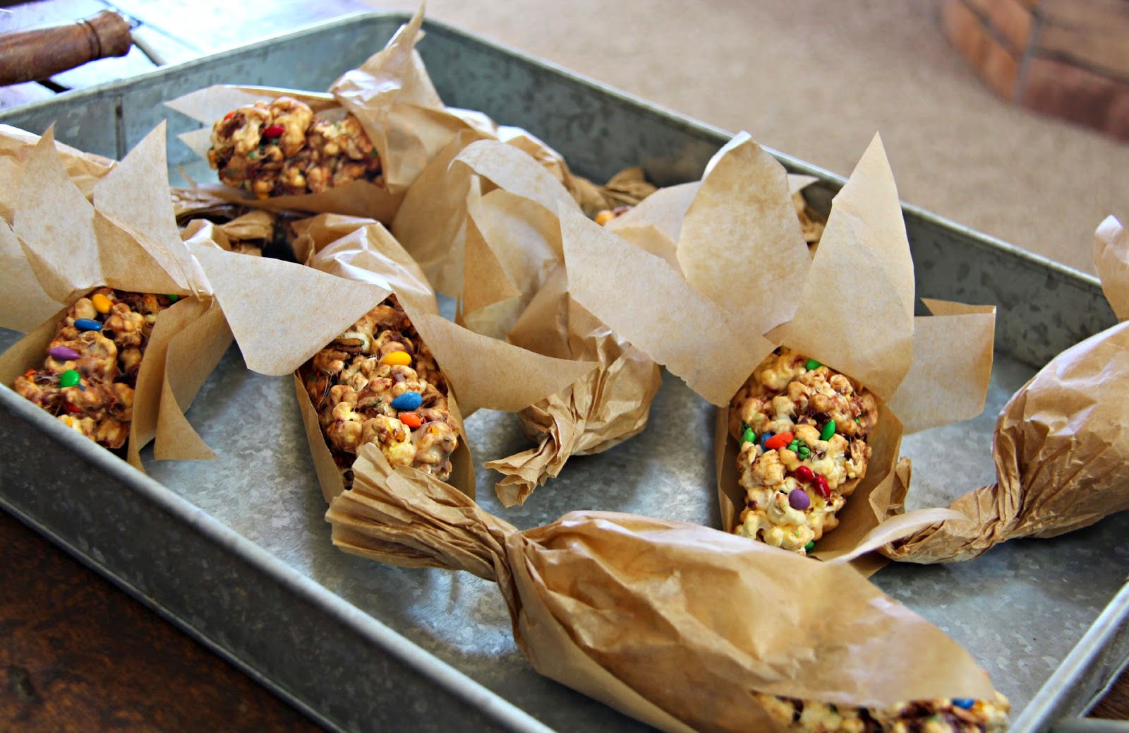 Moore Minutes Indian Popcorn Ball Corn Husks, Wishbone Charms, and