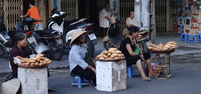 Vietnamese sandwich seller