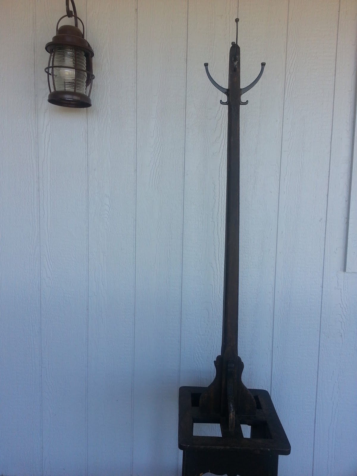 Reclaim, Renew, Remodel Furniture Friday Antique Hat and Umbrella Stand