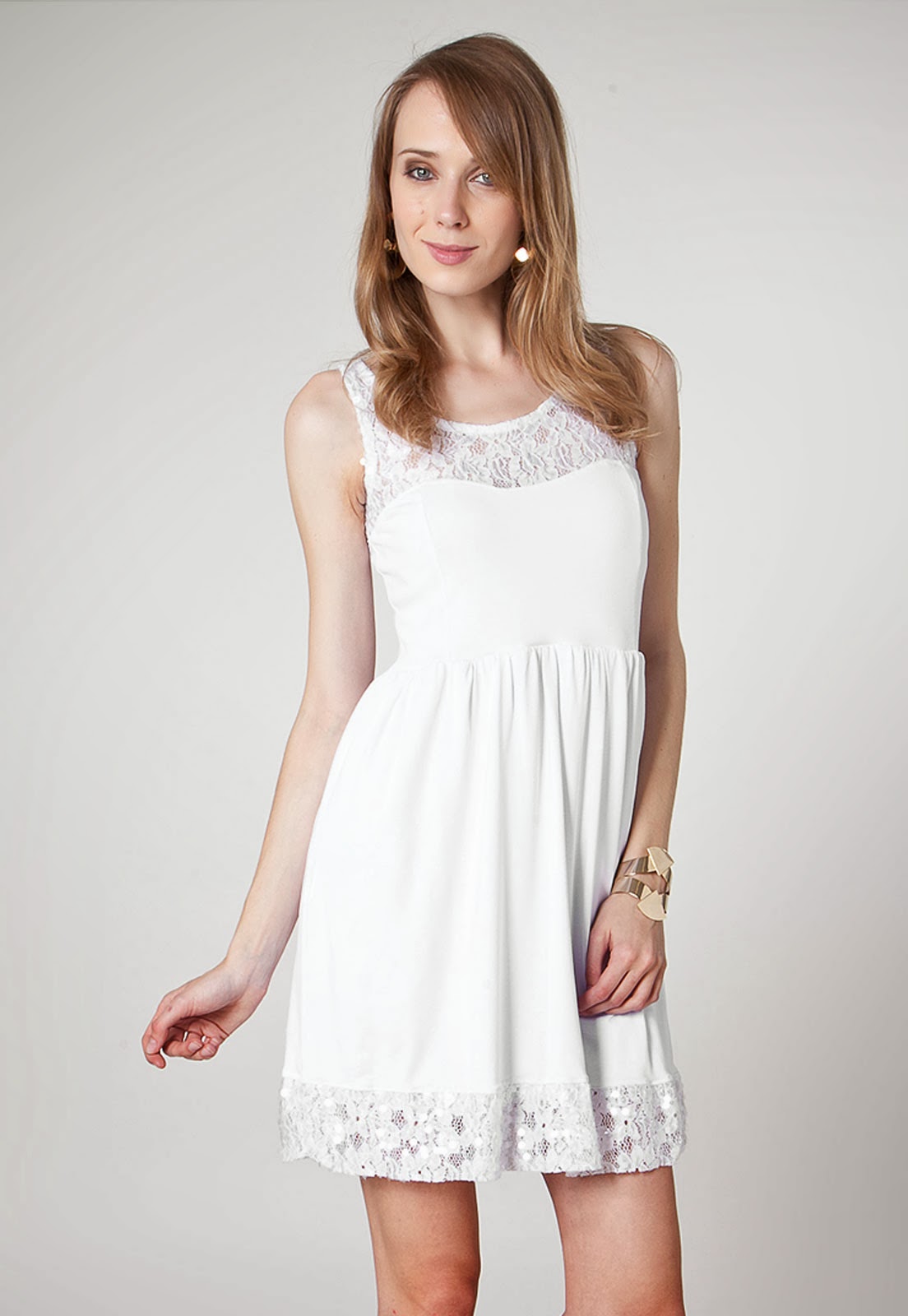 http://www.dafiti.com.br/Vestido-Pink-Connection-Glam-Branco-1315949.html