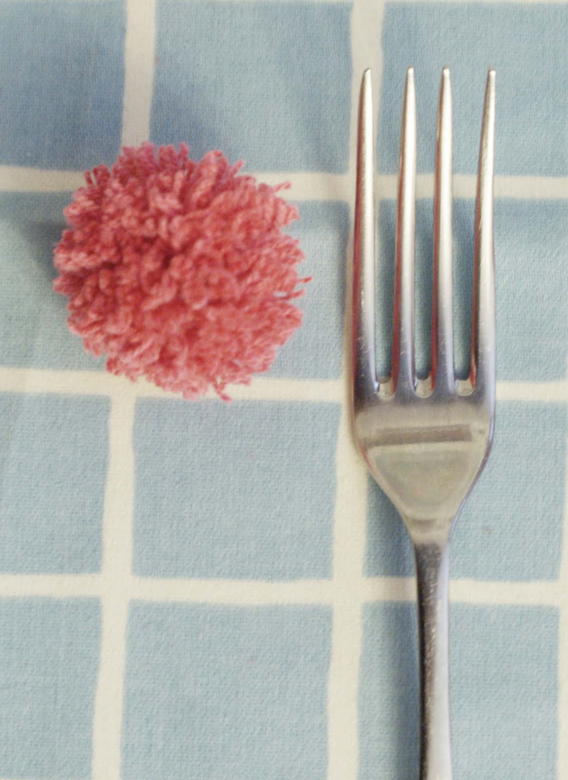 Vivid Please DIY How To Make Tiny Pom Poms With A Fork!
