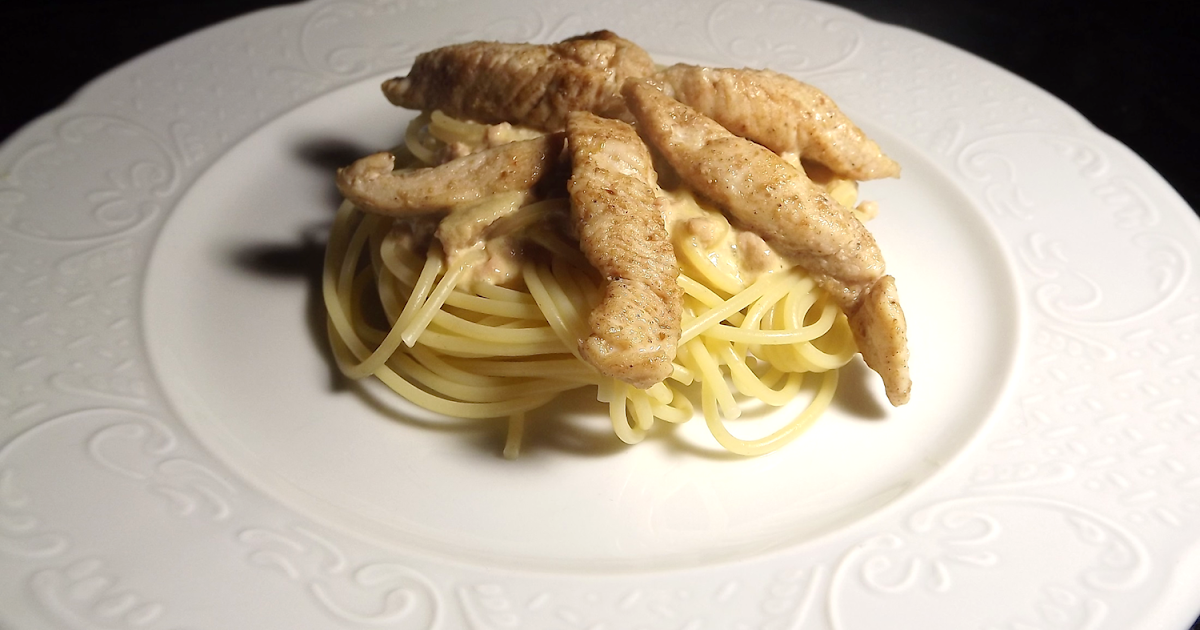 Flo en cuisine Pâtes au foie gras relevées à la dinde épicée