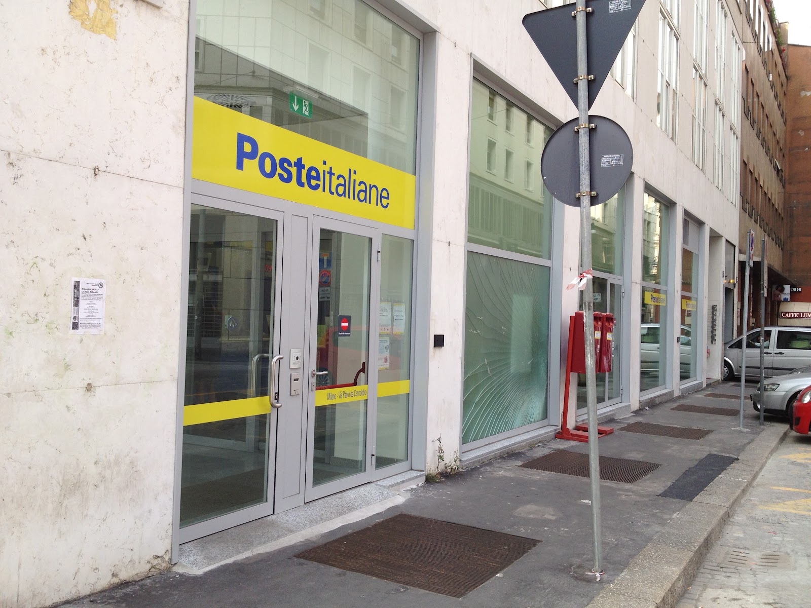 MILANAU. News da Milano, grande città del nord Care Poste Italiane...