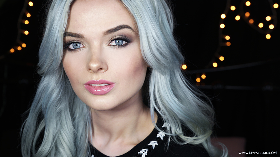 pastel blue hair female models