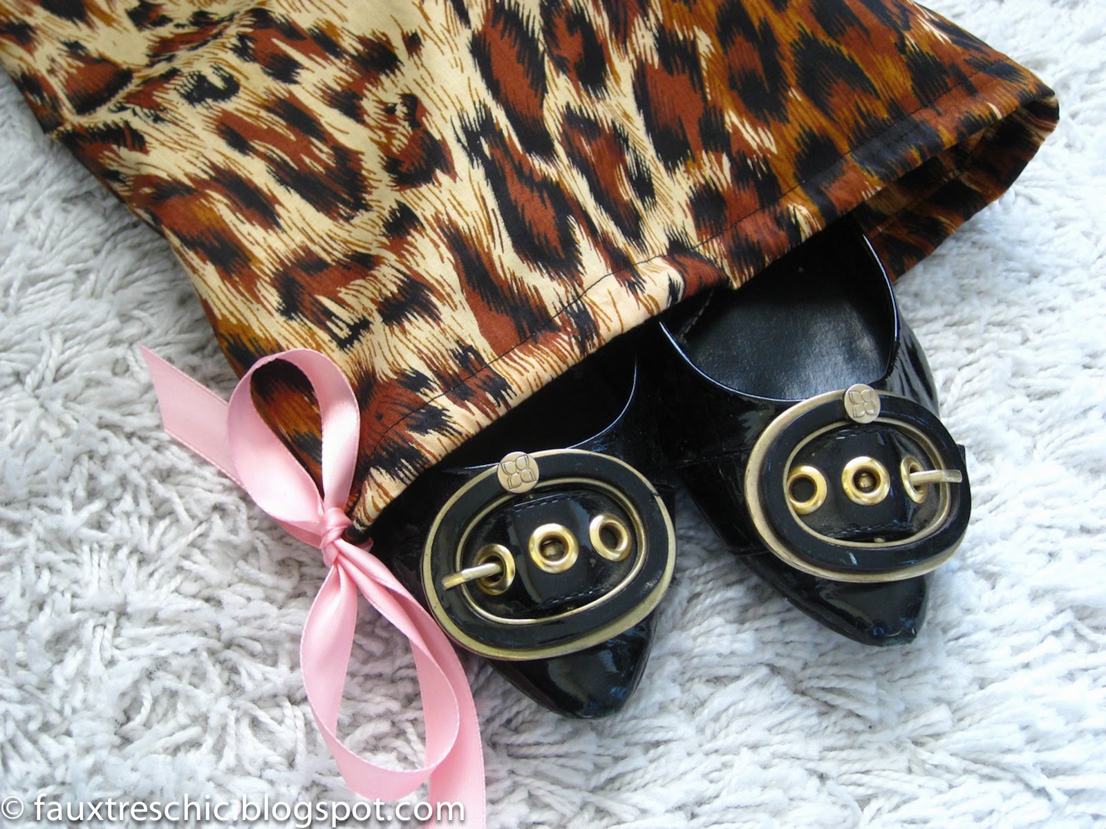 live très chic diy travel shoe bag